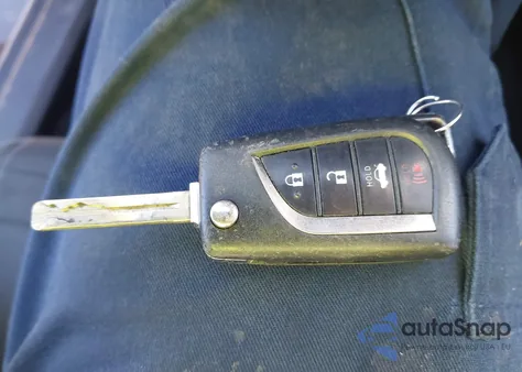 2018 Toyota Camry Le z USA, uszkodzony, nr VIN 4T1B11HK4JU567416